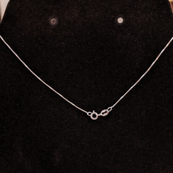 Solid Sterling Silver Box Chain - Picture 4 of 4